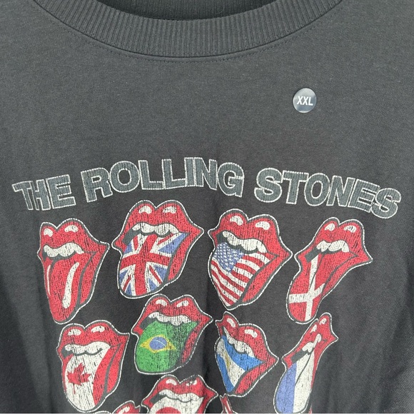 NWT Hollister The Rolling Stones Oversized Lips Graphic Pullover Band Sweatshirt - Picture 3 of 11